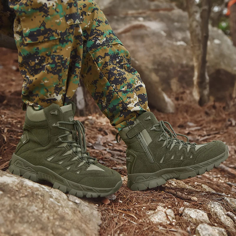 Autumn and Winter New Large High Top Training Boots Outdoor Mountaineering and Hiking Boots Anti slip Wear Resistant Work Shoes