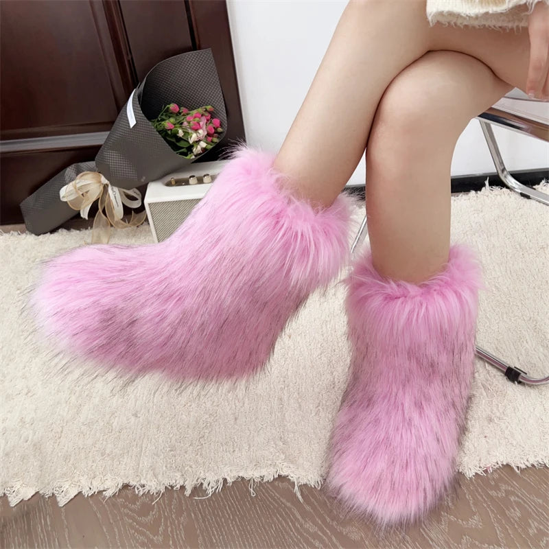 New Winter Fur Onepiece Raccoon Fur Female Snow Boots Fur Shoes Outdoor Mid Leg Boots
