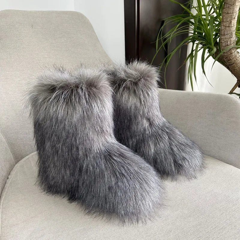 New Winter Fur Onepiece Raccoon Fur Female Snow Boots Fur Shoes Outdoor Mid Leg Boots